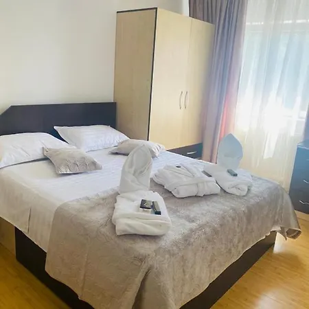 Ultracentral Apartment Brasov